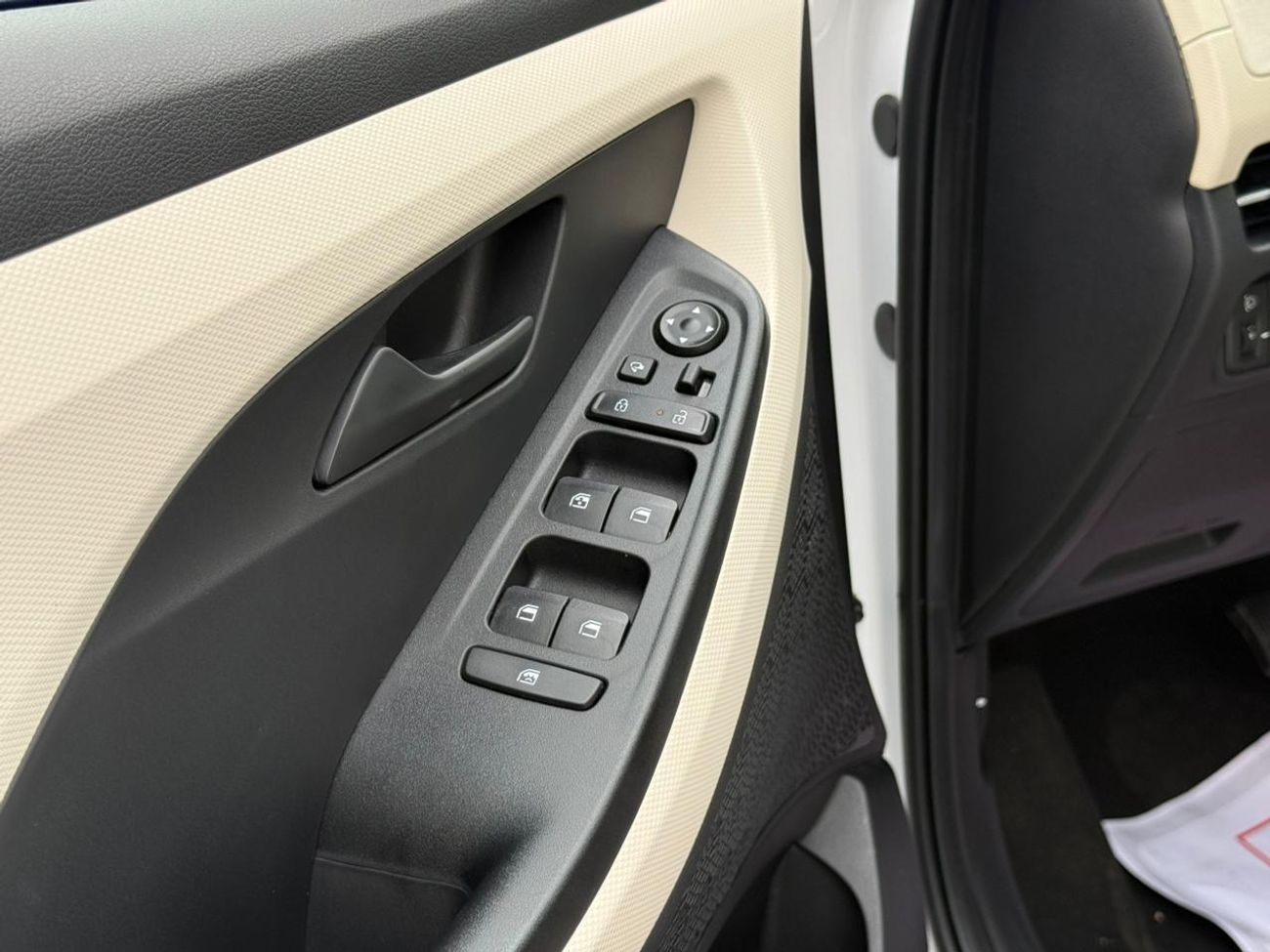 Hyundai Creta Hyundai Creta 1.5L MID Option Plus