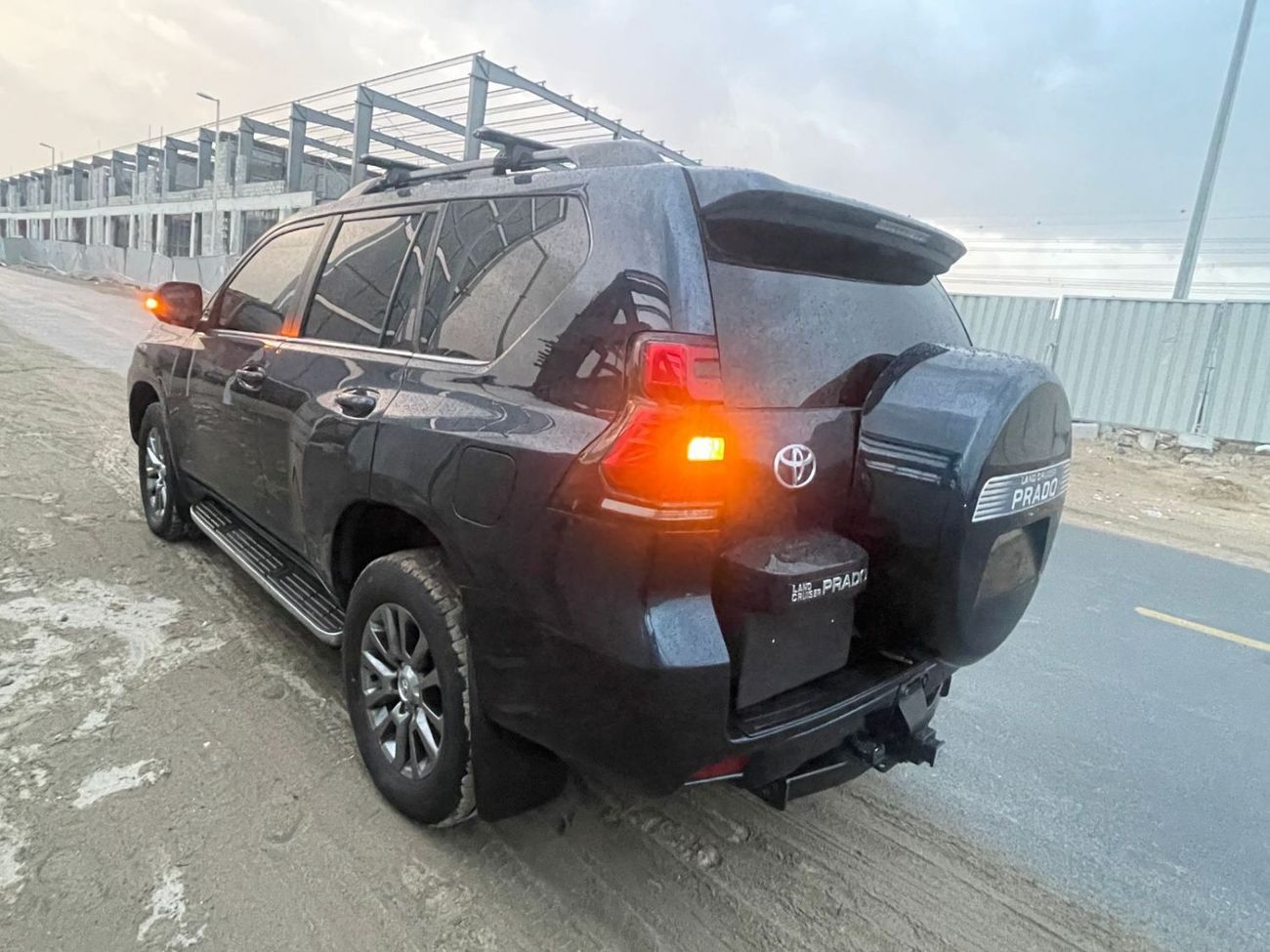 تويوتا برادو GX RHD 2.8L 1GD-FTV Diesel Engine 4WD Automatic Gear 7 Seats 5 Doors