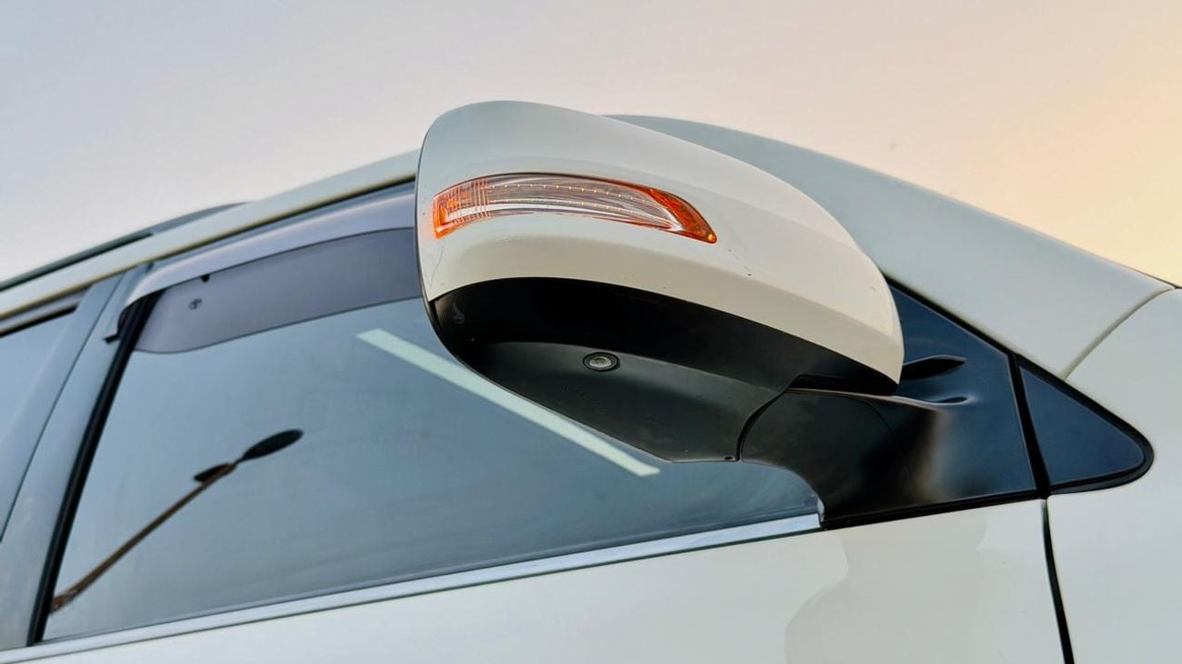 Toyota Land Cruiser SAHARA | PUSH START | SUNROOF | 360 VIEW CAMERA | V8 DIESEL ENGINE | AT | ELECTRIC HEATED & MEMORY S