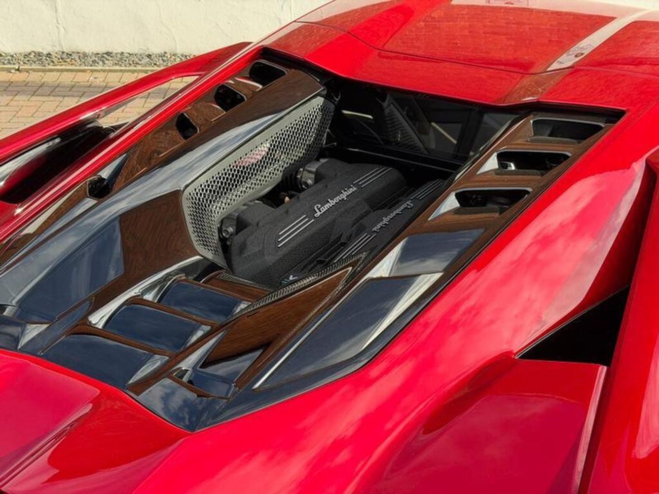 Lamborghini Revuelto 6.5 V12 HPEV 3.8kWh AMT 4WD Euro 6 2dr (EXPORT) right hand drive