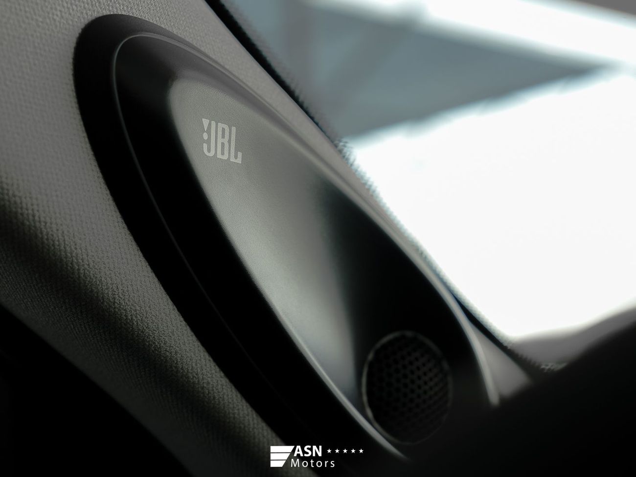 تويوتا هايلاندر 2.5L Hybrid AWD Extreme Edition 7 Seats 2025 (Export Price)