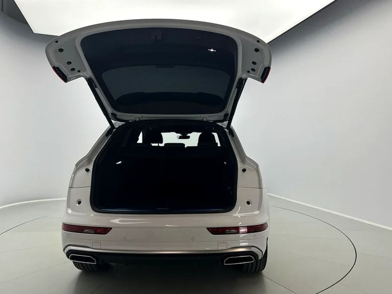 Audi Q5 S line 45 TFSI quattro 249hp (Ref# 078401)