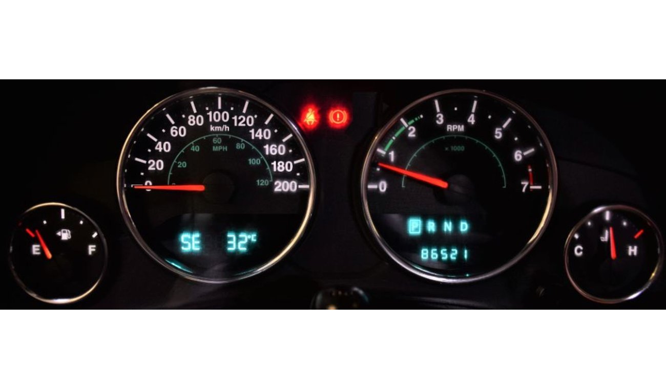 Jeep Wrangler OFF ROAD KING! JEEP WRANGLER Sport 2014 Model!! ONLY 86,000KM GCC Specs