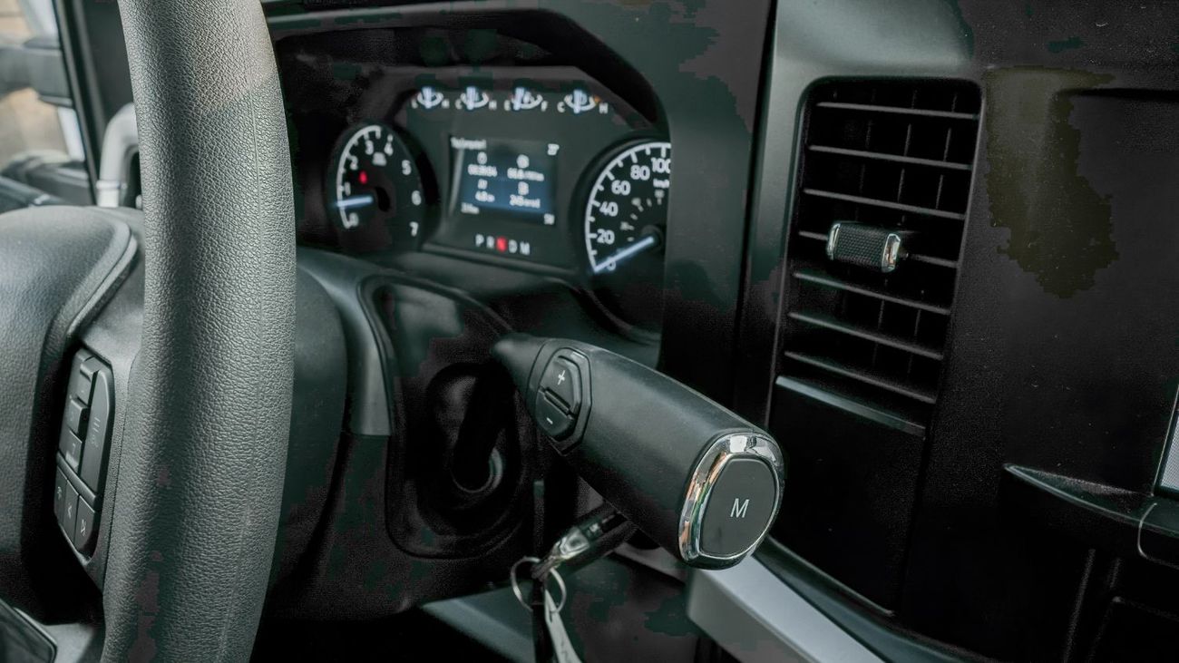 Ford F 250 Ford Super Duty DC F 250 petrol  AT  6.8L V8 2024 model