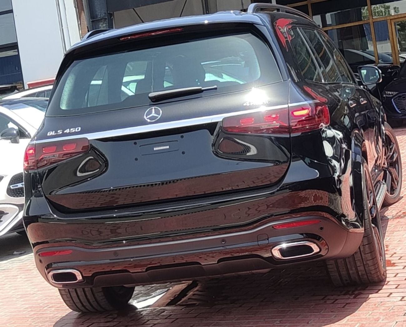 Mercedes Benz GLS450 4MATIC DARK SERIES AMG Dark Series Full Option Under Warranty 2026 GCC