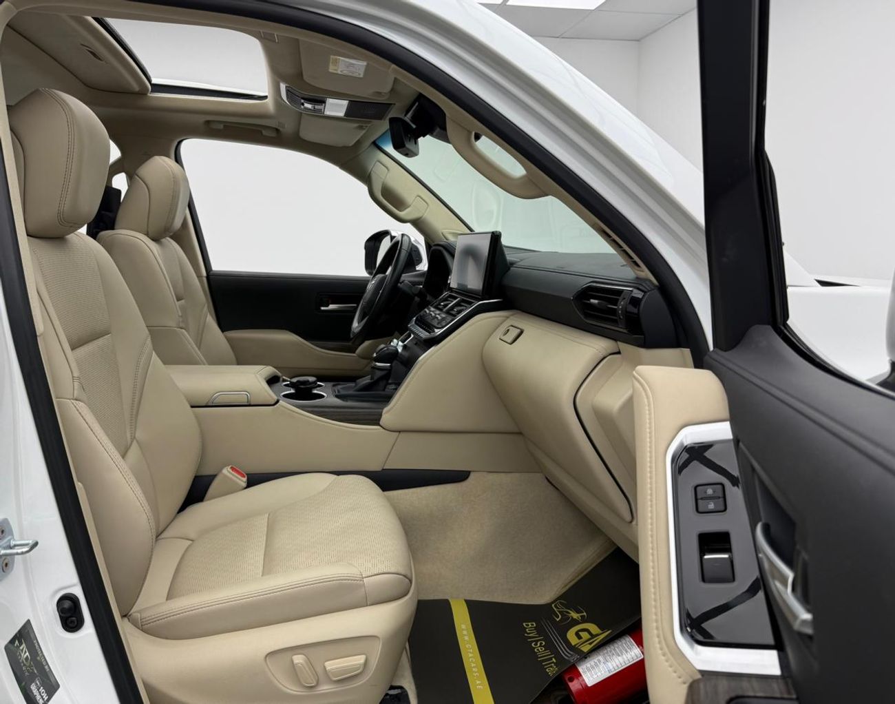 تويوتا لاند كروزر 2024 Toyota Land Cruiser VXR, Jan/2027 Warranty, Toyota Full Service History, GCC