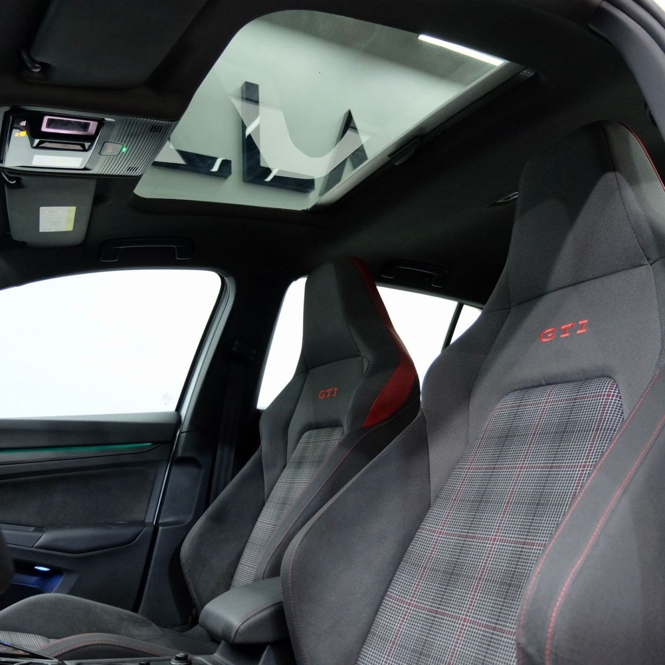 Volkswagen Golf GTI Sport 2.0T AED 2,115 P.M l 0% Down Payment l GCC Specs l Under Full Volkswagen Warranty