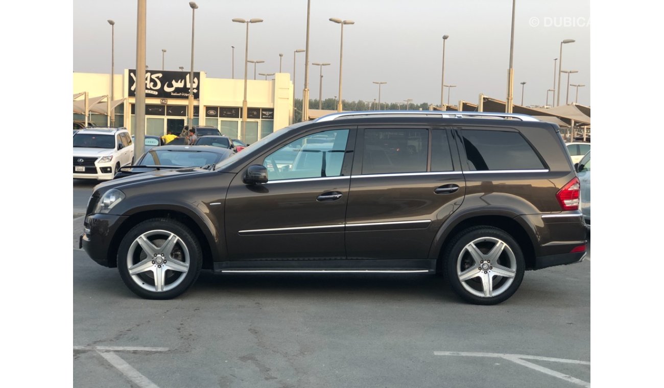 Mercedes-Benz GL 500 Mercedes Benz GL500 MODEL 2012 GCC car perfect condition full option