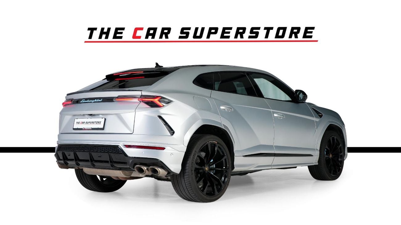 Lamborghini Urus STD Exclusive Leather With Orange Stitching-Black Exterior Pack-23 Inch Black Rims