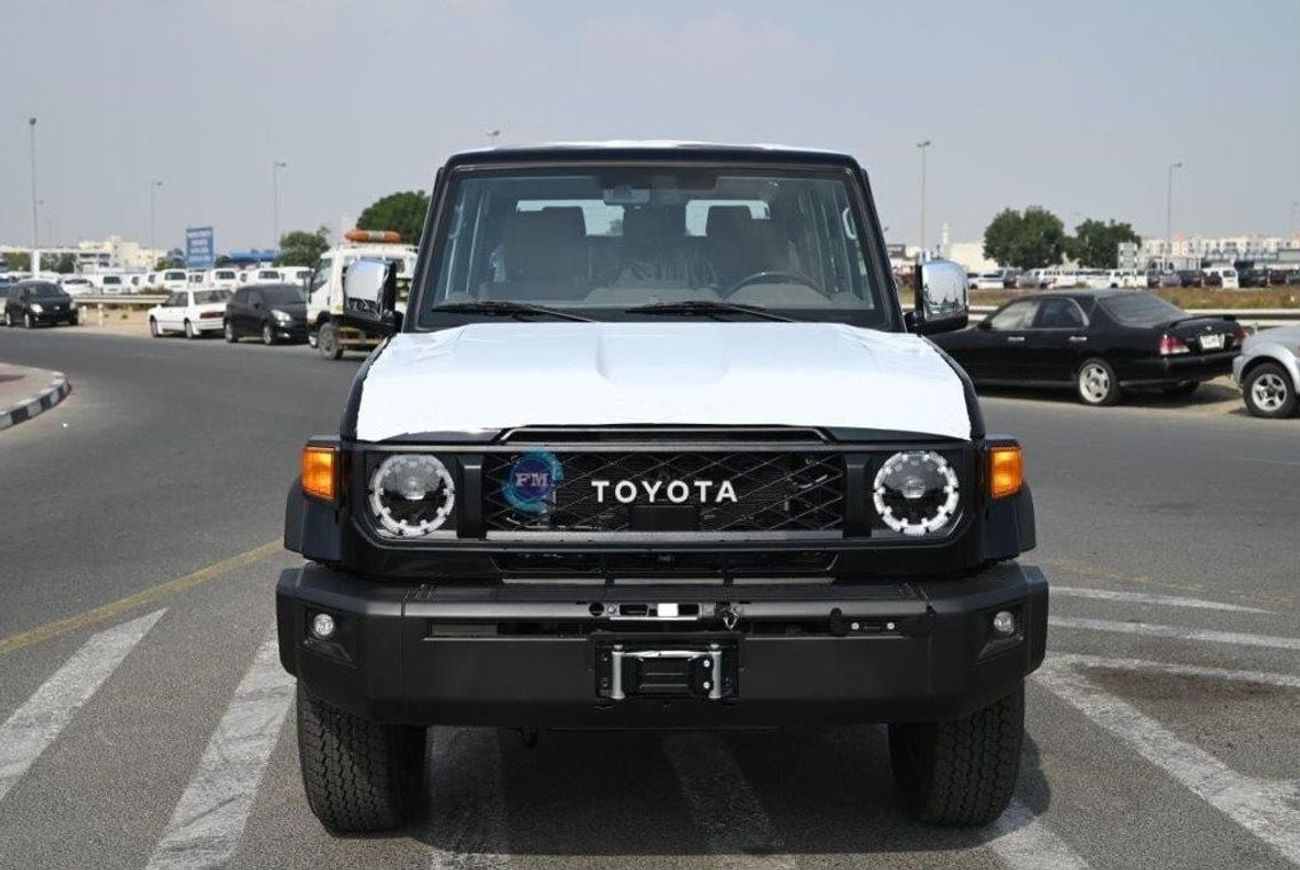 Toyota Land Cruiser 70 SDLX 4.0L Petrol 4WD AUTOMATIC