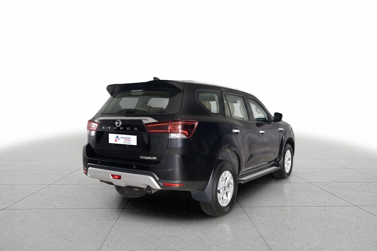 Nissan XTerra Titanium 2.5L RWD TITANIUM 2.5