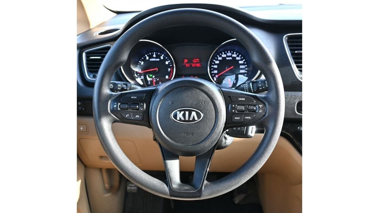كيا كارنيفال كيا كرنفال 2020 خليجي بحالة ممتازة بدون حوادث صبغ وكالة