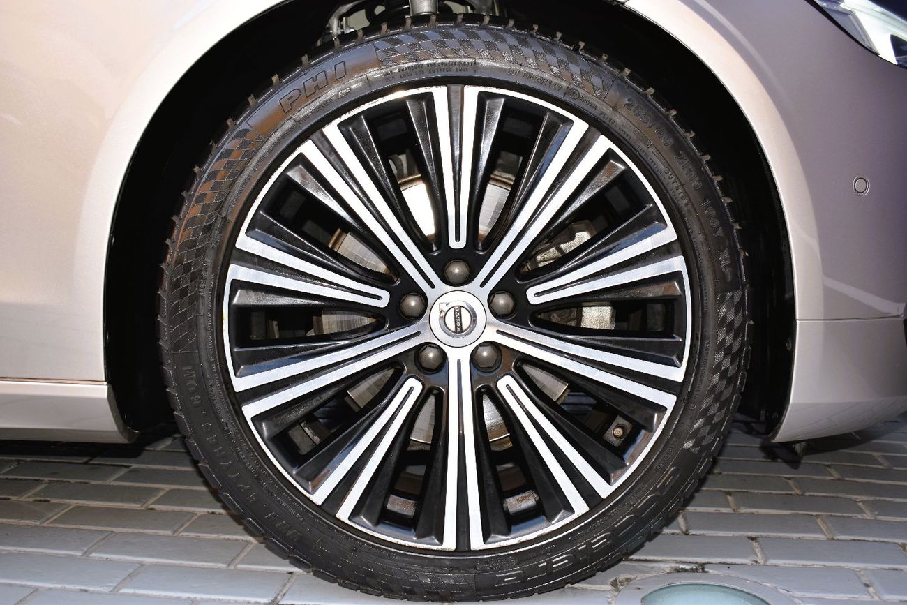 Volvo S90 B5 2.0T Momentum