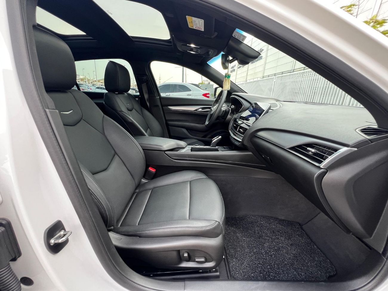 Cadillac CT5 CT5 2.8L V4 2023 // FSH // UNDER WARRANTY // ORGINAL PAINT // ACCIDENT FREE