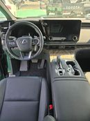 Lexus LM 350h LUXURY VAN 2.5L HYBRID 2024