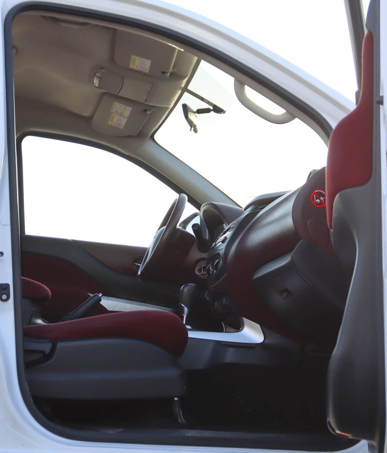 نيسان نافارا Std 2.5L 4WD A/T Nissan Navara 2019 2.5L 4WD GCC Accident-Free, In Excellent Condition, 1096 Monthly