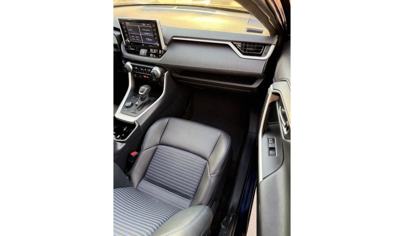 Toyota RAV4 Hybrid TOYOTA RAV4 XSE Full Option 360 camera