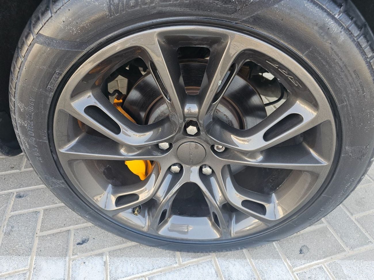 جيب جراند شيروكي SRT8 6.4L