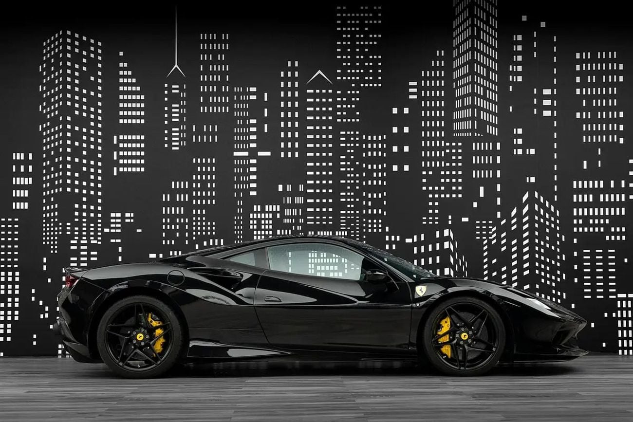 Ferrari F8 Tributo STANDARD