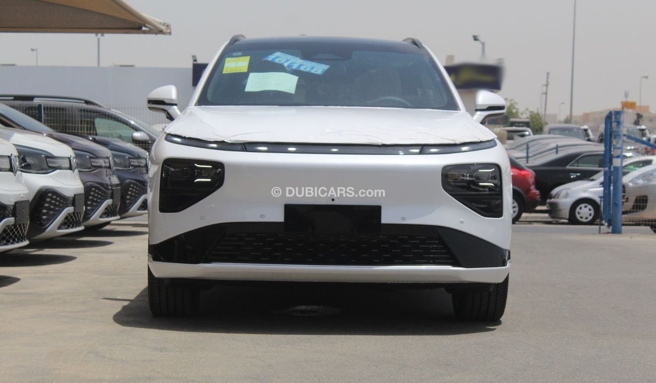 Xpeng G9 702 PRO (English Version) EV Available for export outside GCC