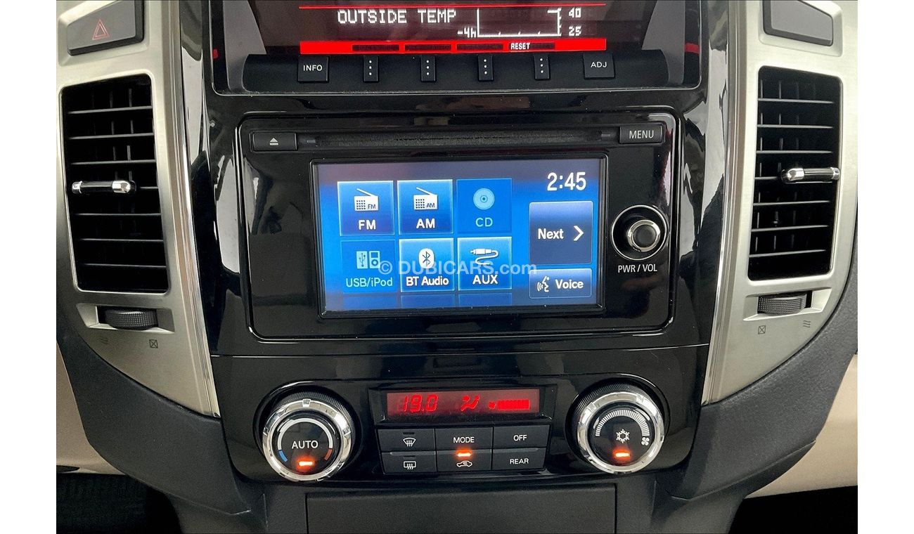 ميتسوبيشي باجيرو GLS Midline w/sunroof