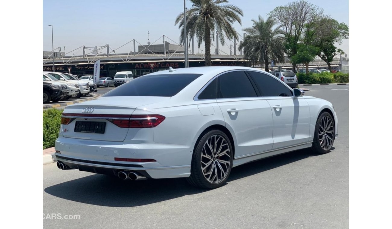 أودي S8 ** 2021 ** GCC Spec / With warranty & Servce