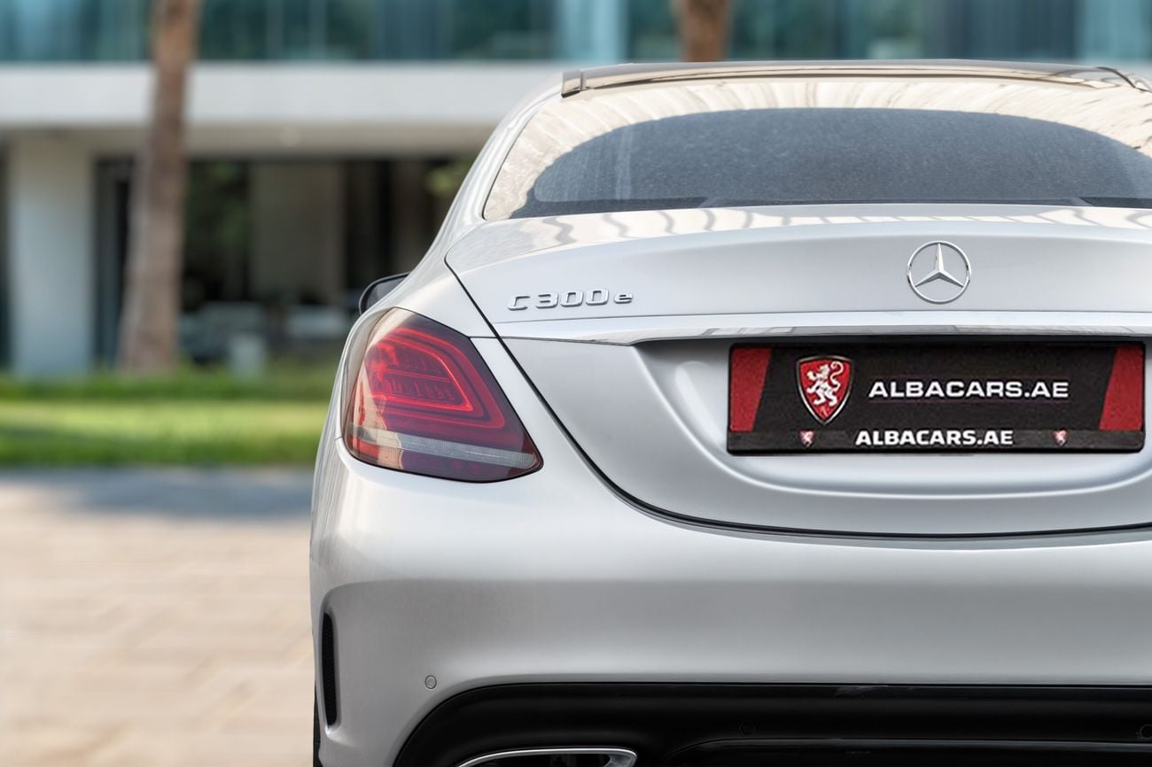 مرسيدس بنز C 300 C300E | 2,057 P.M | 0% Downpayment | PREMIUM PLUS
