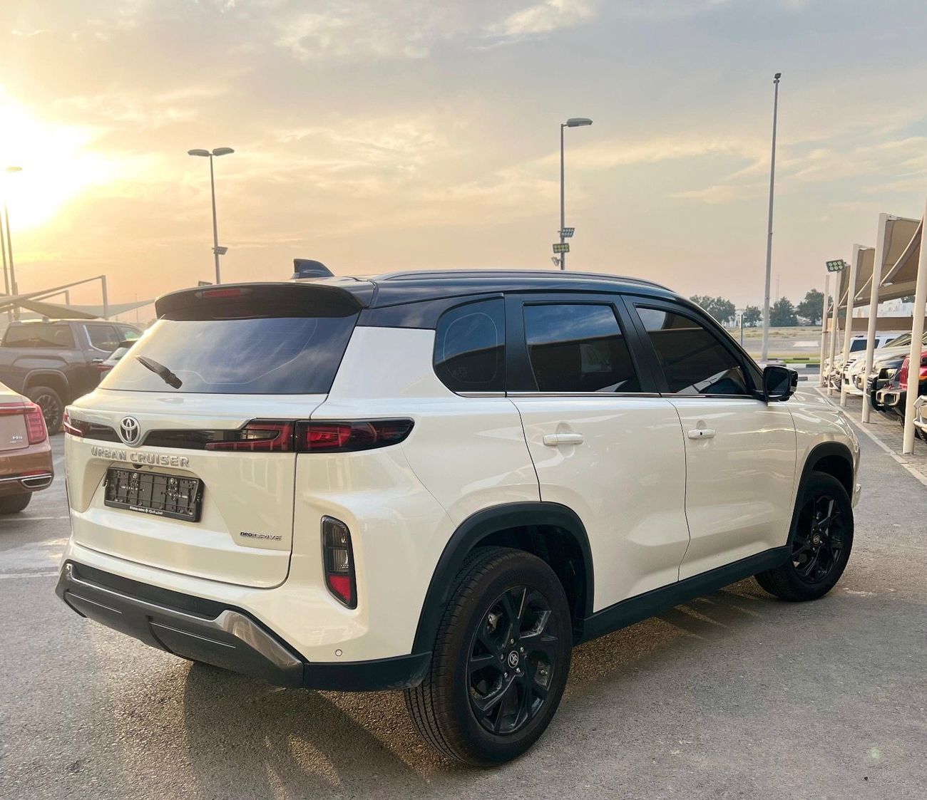 تويوتا أوربان كروزر خليجية