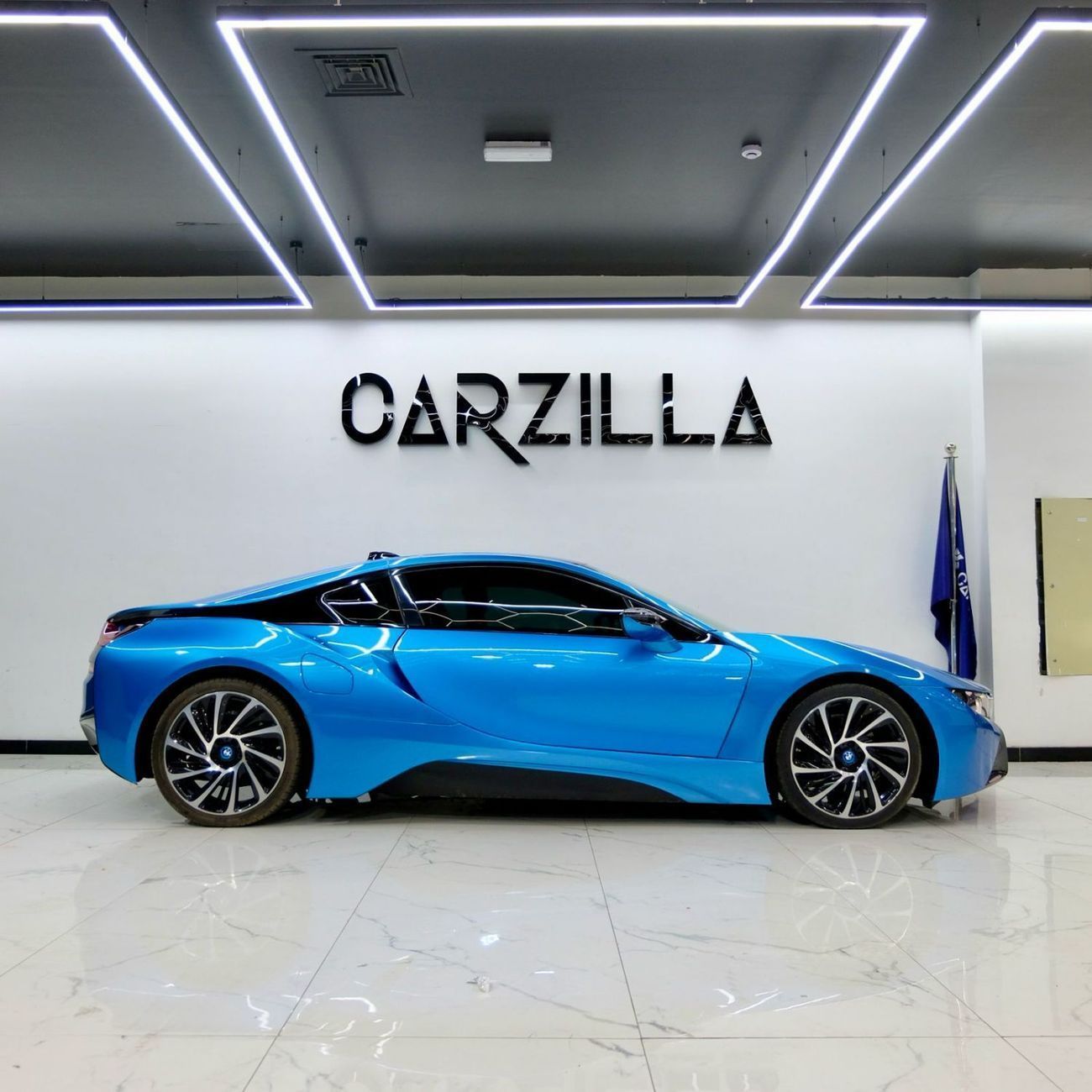 BMW i8 Plug-In Hybrid 1.5L AED 5,310 l 0% Down Payment l BMW i8 | Head-Turning Design