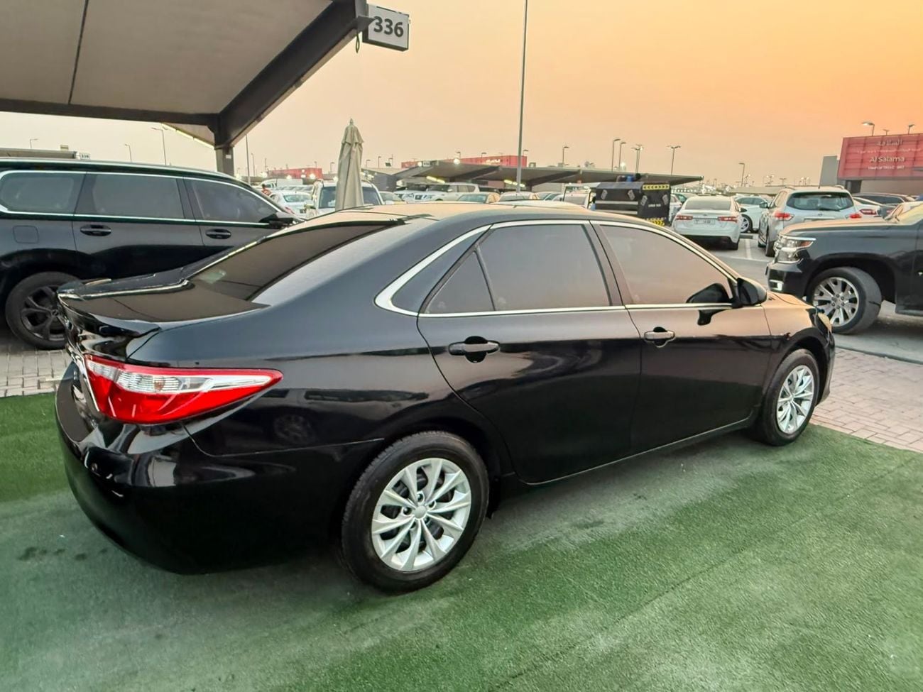 Toyota Camry LE clean condition, two keys