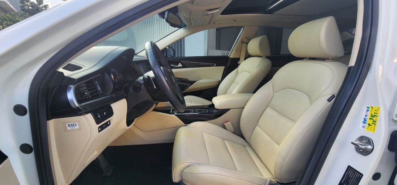 Kia Cadenza 2020 kia Cadenza (3.3L GDI full options)