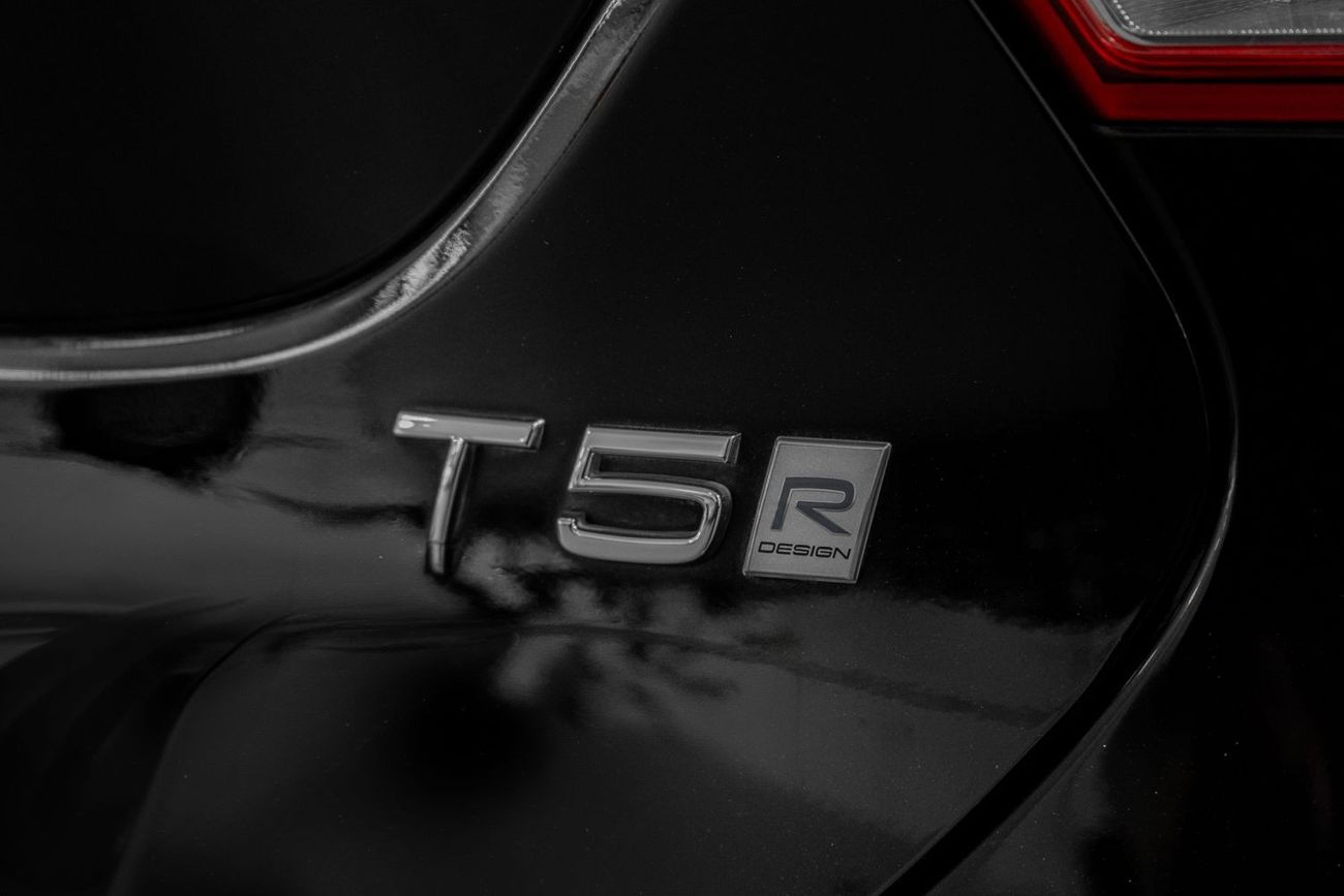 Volvo V40 T5 R-Design