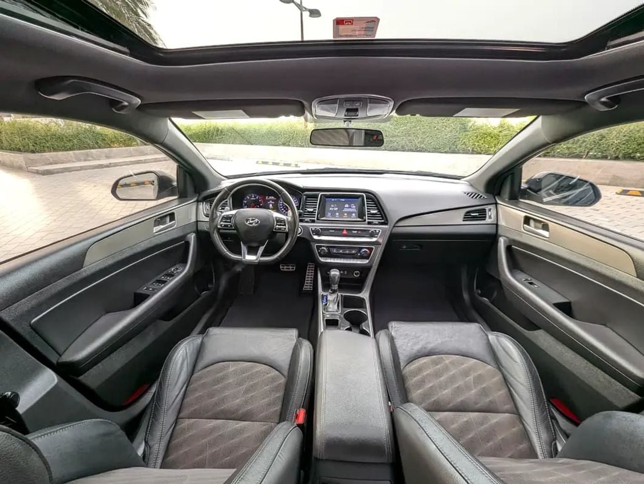 هيونداي سوناتا Sport - American Specs Premium Condition With Sunroof and Navigation