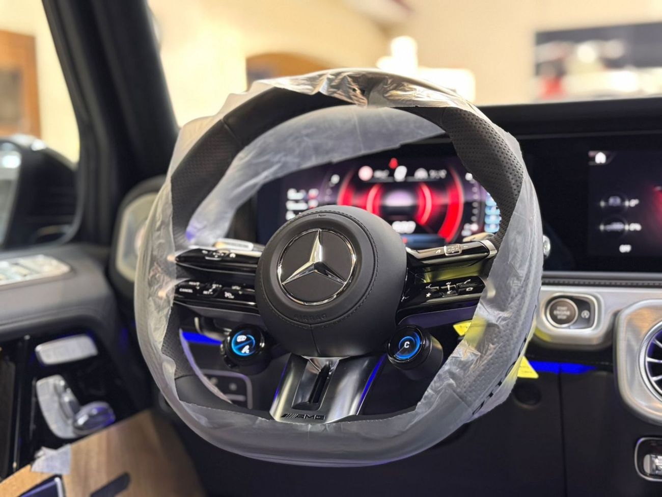 مرسيدس بنز G 63 AMG G 63 AMG DOUBLE NIGHT PACKAGE 2026 / 2 YEARS INTERNATIONAL WARRANTY