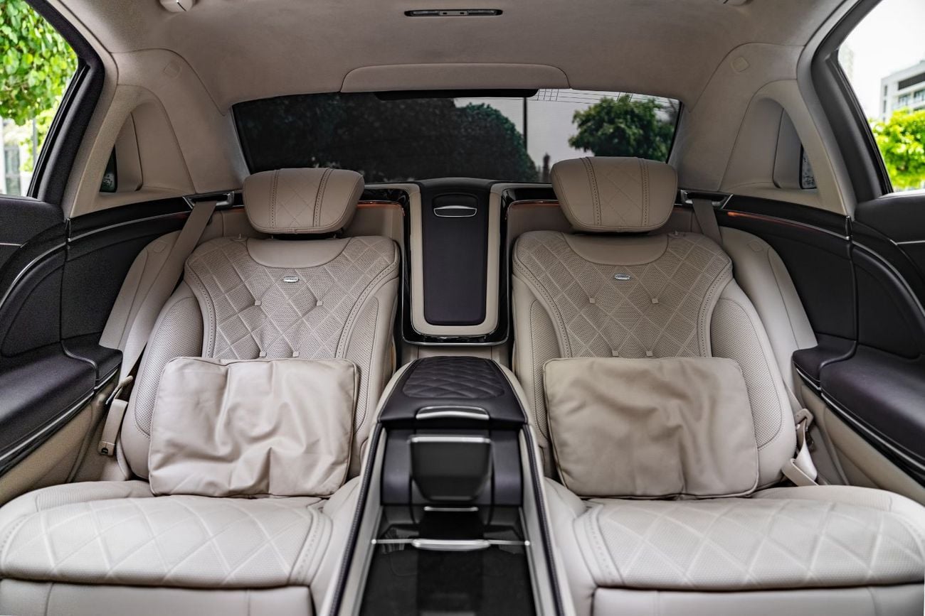 Mercedes Maybach S580 Maybach AMG clean title No Accident with Service History completely serviced and ready to go