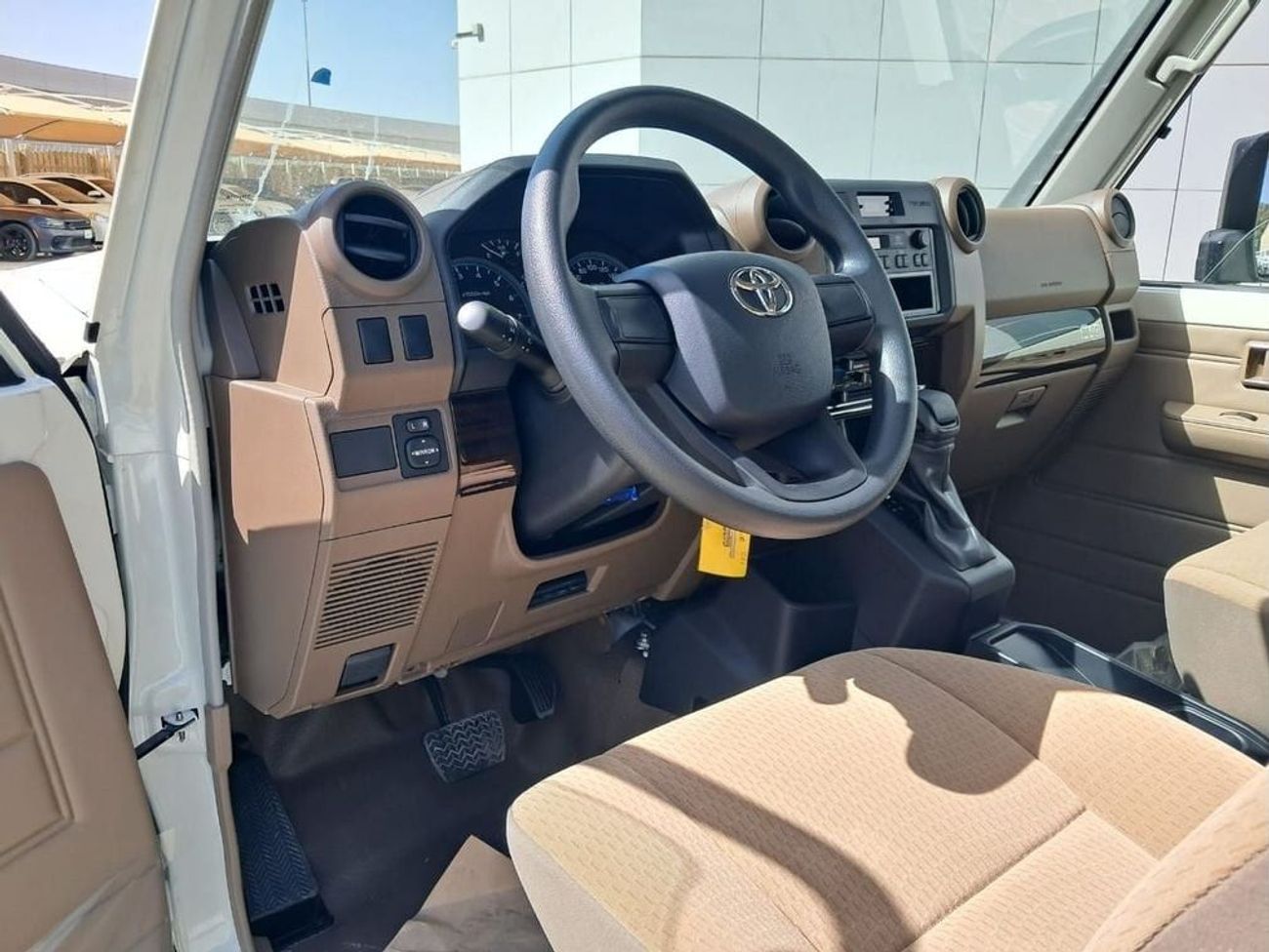 تويوتا لاند كروزر 70 LC78 4.0L STD E1 AT 2025 YM