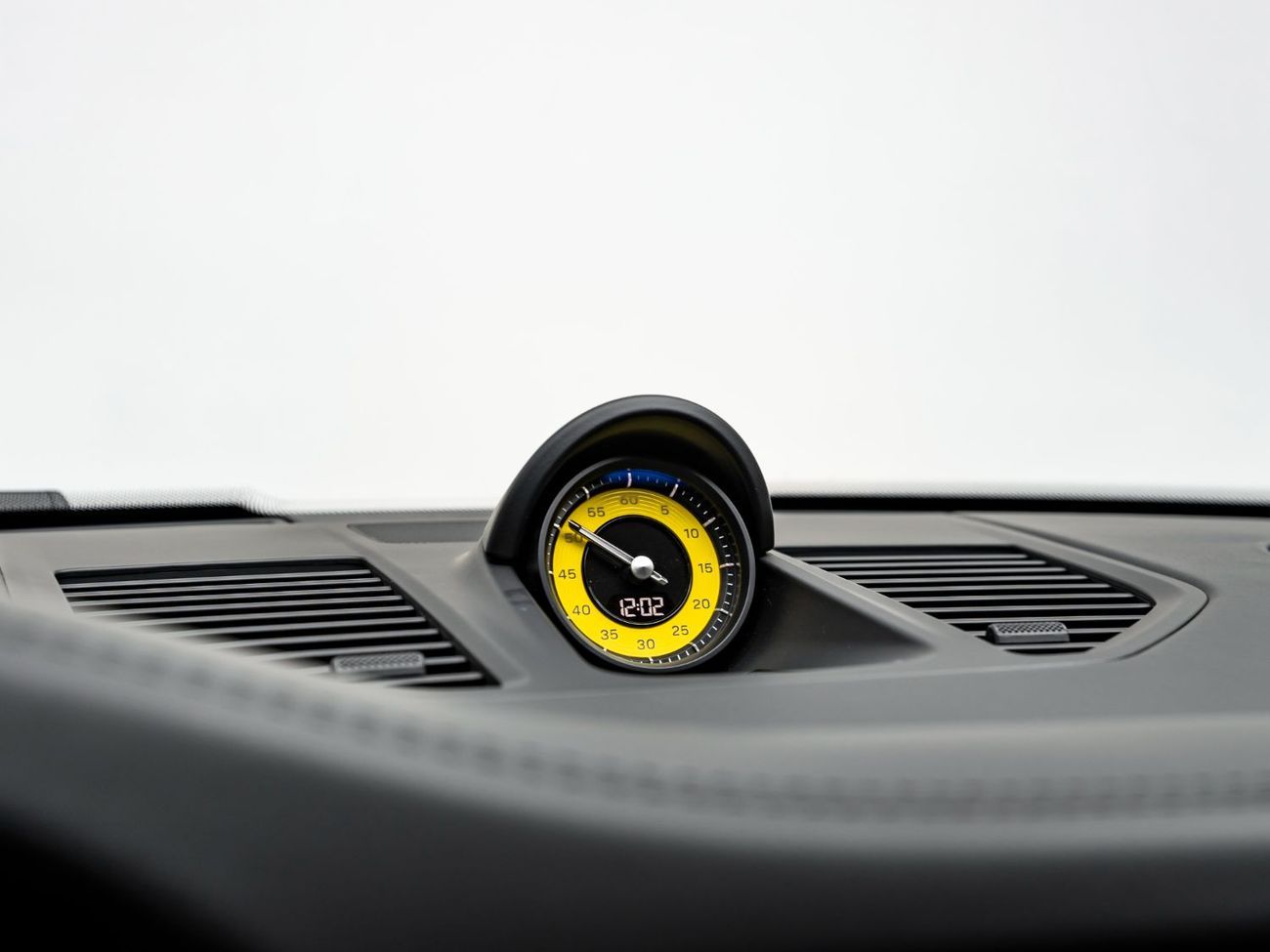 Porsche 911 Carrera 3.0L (444 HP) Coupe 2025 Porsche 911 Carrera, 2027 Porsche Warranty, Very Low KMs, GCC