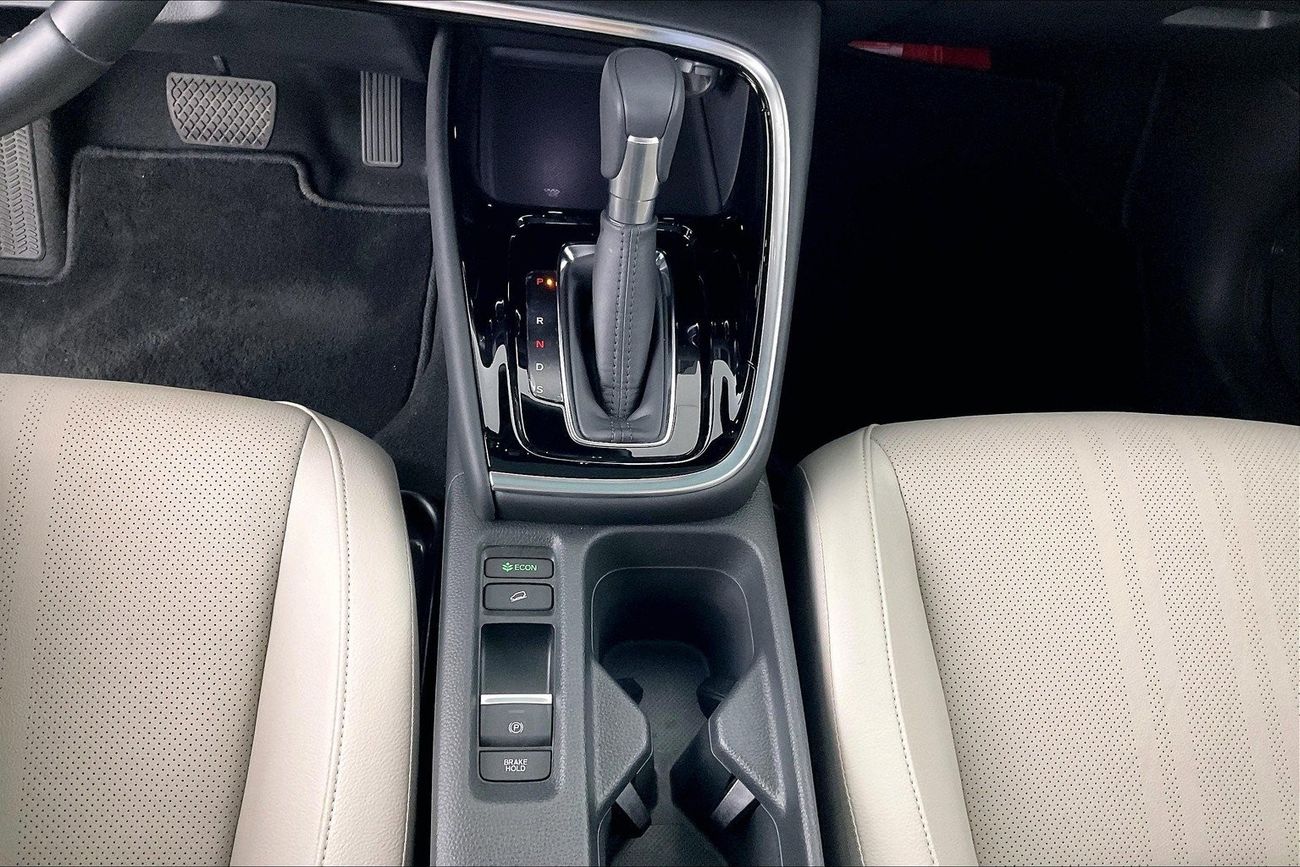 Renault Duster LE | 1 year free warranty | 0 Down Payment