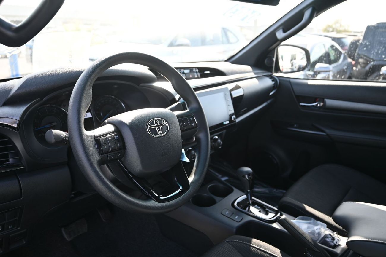 Toyota Hilux Adventure 4.0L Toyota Hilux Adventure SR5 4.0L V6, Petrol, 4WD, Pickup