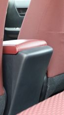 Toyota Hilux DLX 2.4L