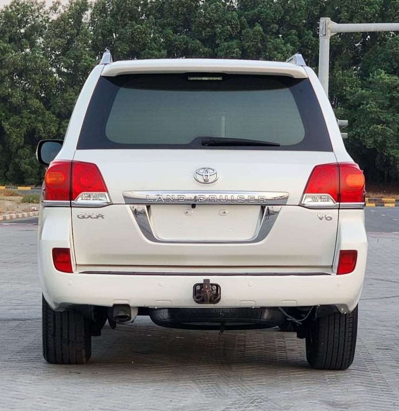 Toyota Land Cruiser GX.R V6