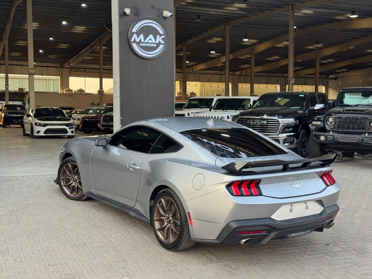 Ford Mustang PREMIUM — фото 4