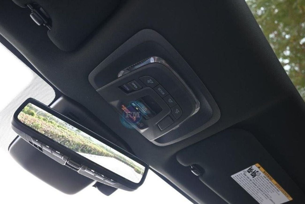 Toyota Crown Signia Limited Hybrid 2.5L AWD Automatic