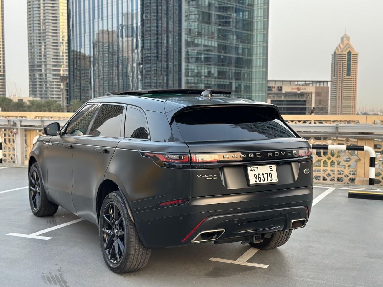 Land Rover Range Rover Velar P300 R-Dynamic S 3.0L