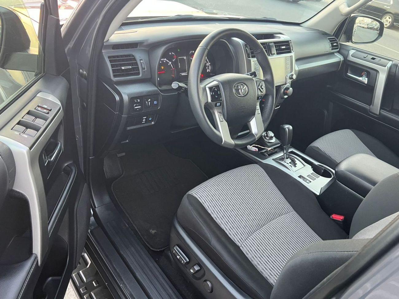 تويوتا Runner4 2024 TOYOTA 4Runner SR5 - Push Start - Electric Seats - Rear Camera - 4wheel 4X4 -