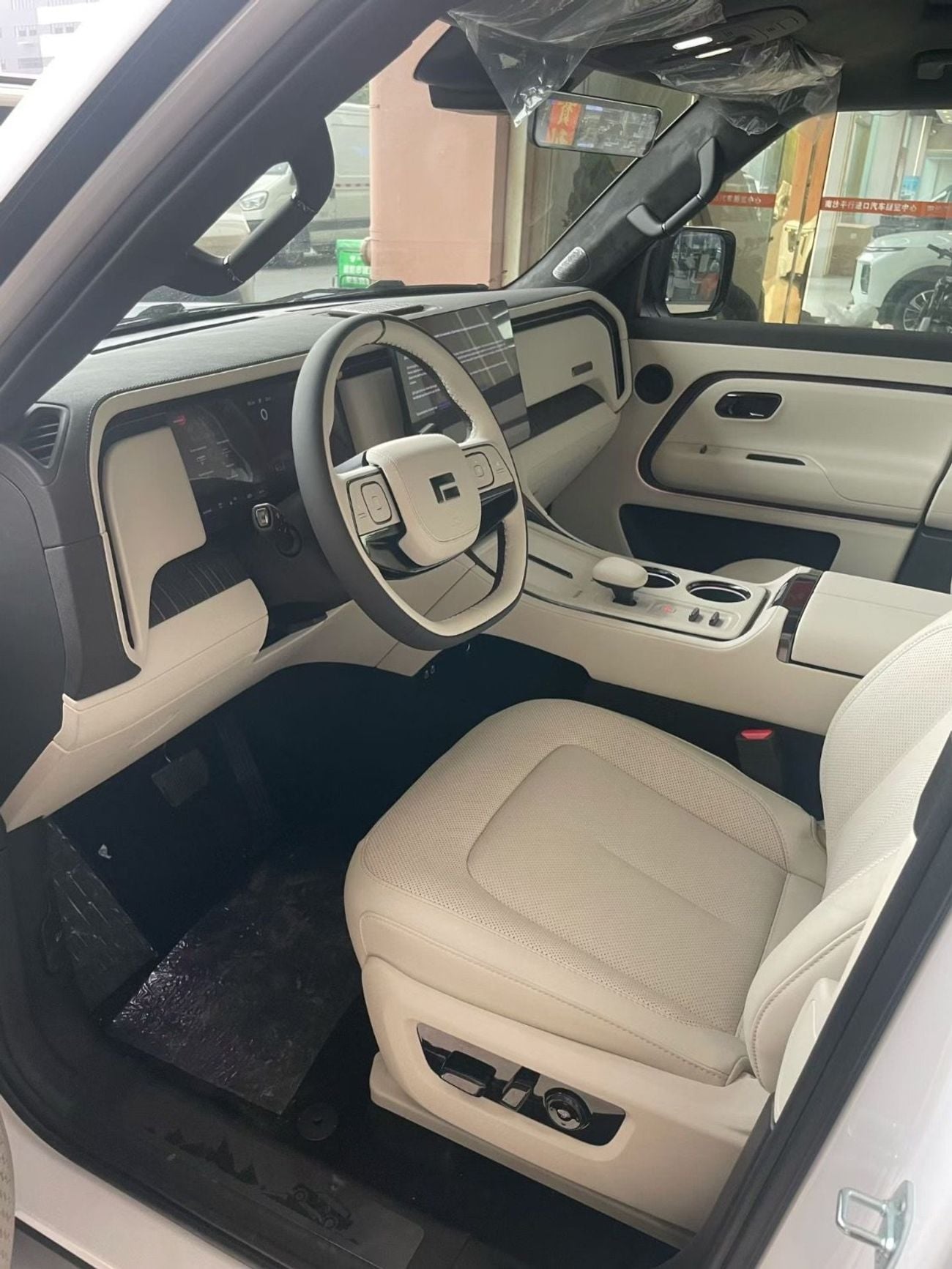 ROX Adamas FIRST CLASS Admas 6seater black-white