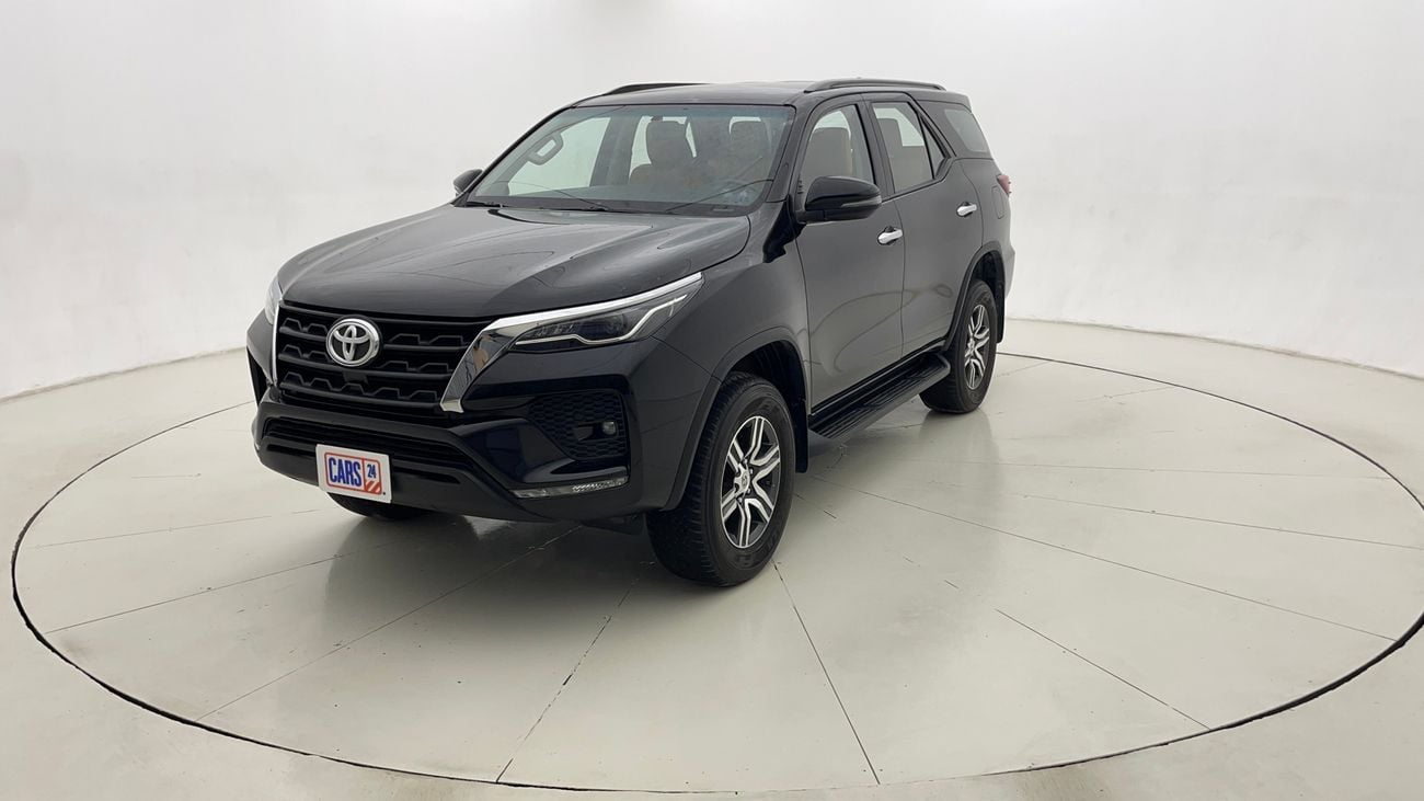 تويوتا فورتونر GXR 4 | بدون دفعة مقدمة | اختبار القيادة في المنزل