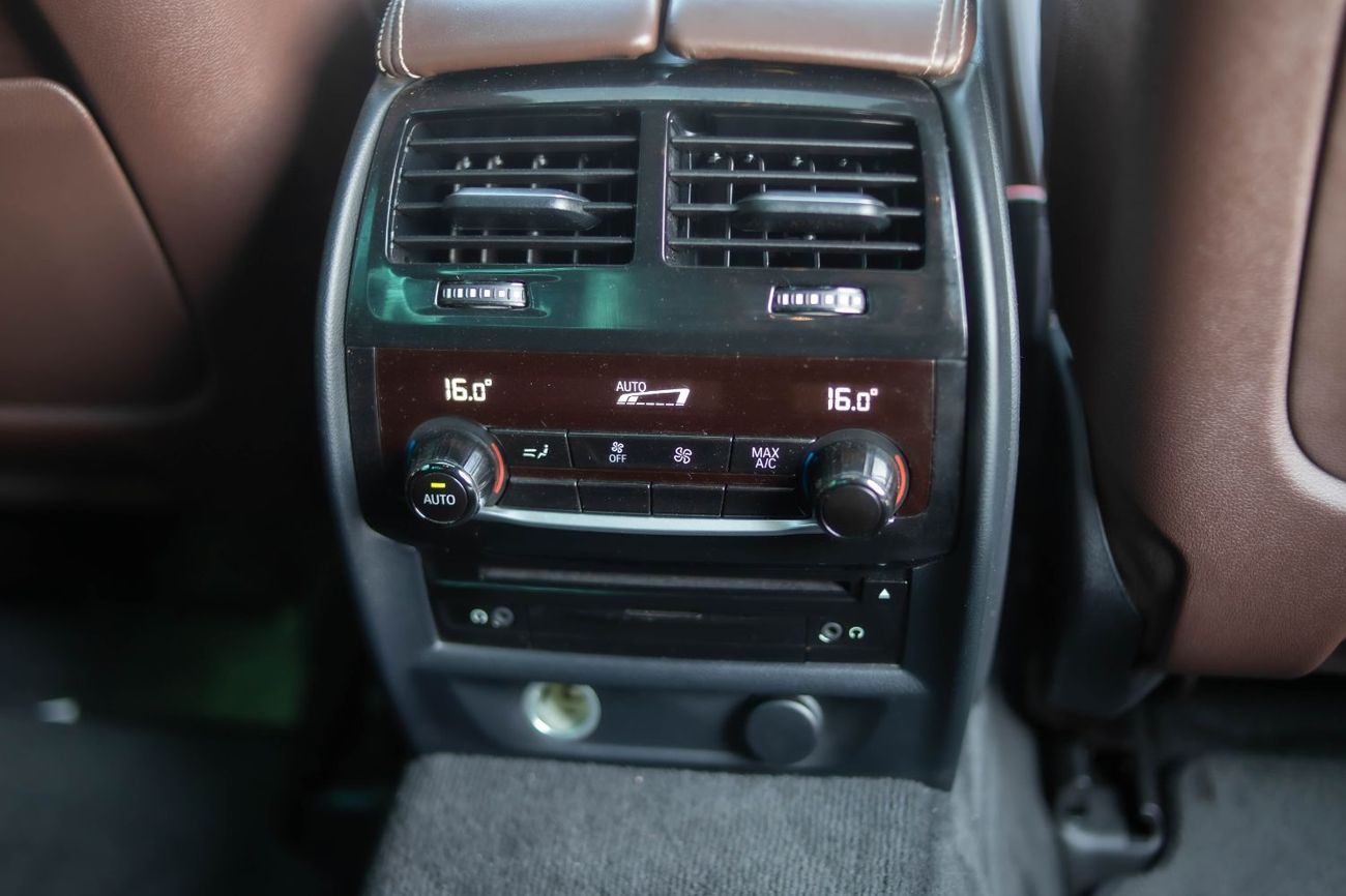 بي أم دبليو ألبينا BMW ALPINA B5 BITURBO 2018 – GCC Specs – Only 60,000 KM  4.4L V8 Twin-Turbo producing 608 HP & 800 N