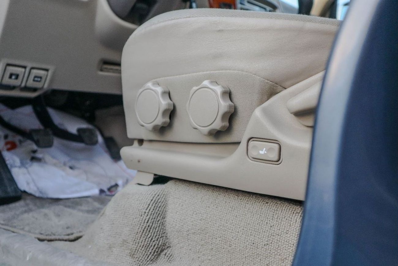 تويوتا لاند كروزر •	TOYOTA LAND CRUISER GXR 2007 4.5L V6  MANUAL TRANSMISSION