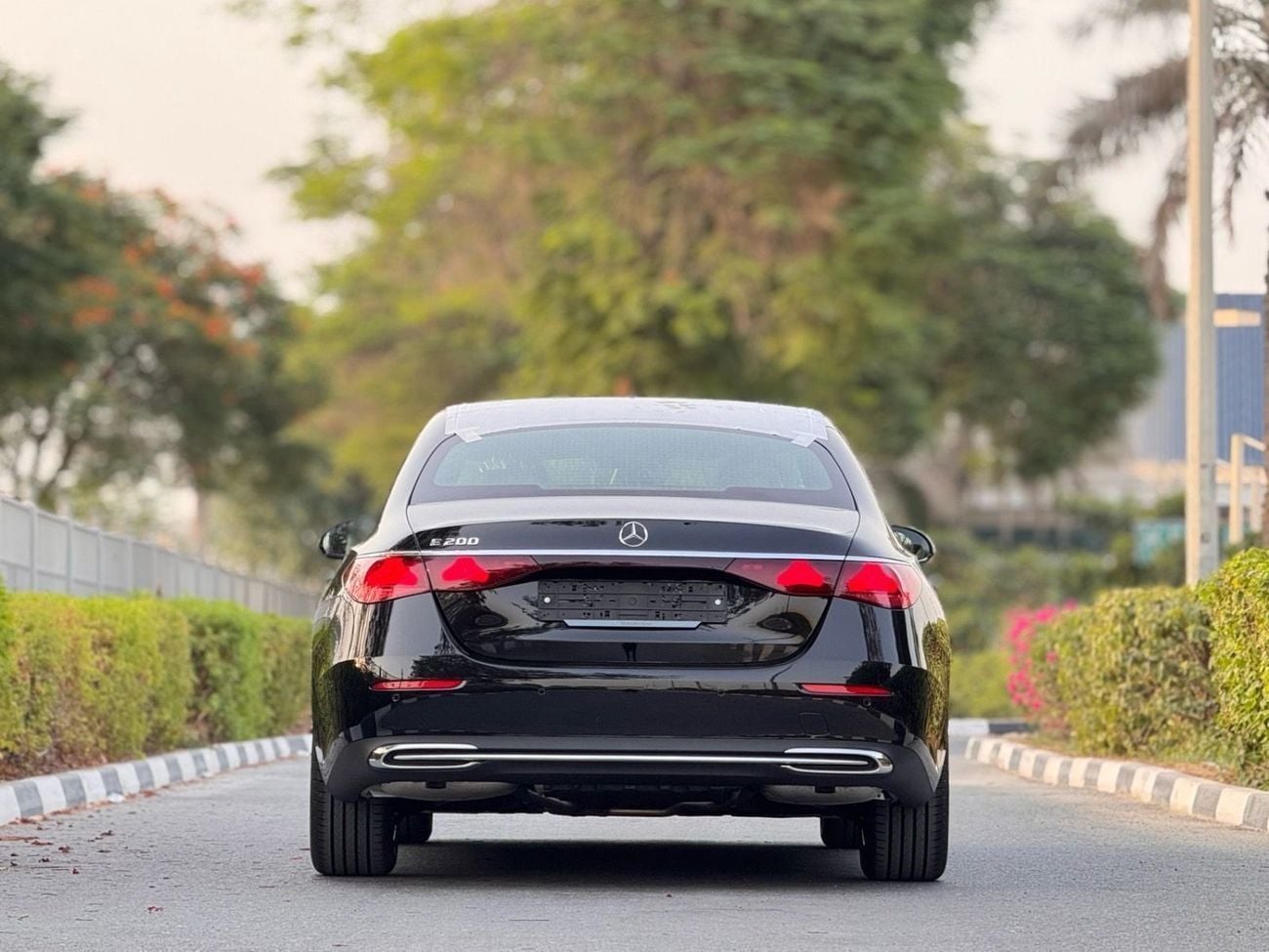 Mercedes-Benz E300 E 300 AMG LINE 2026